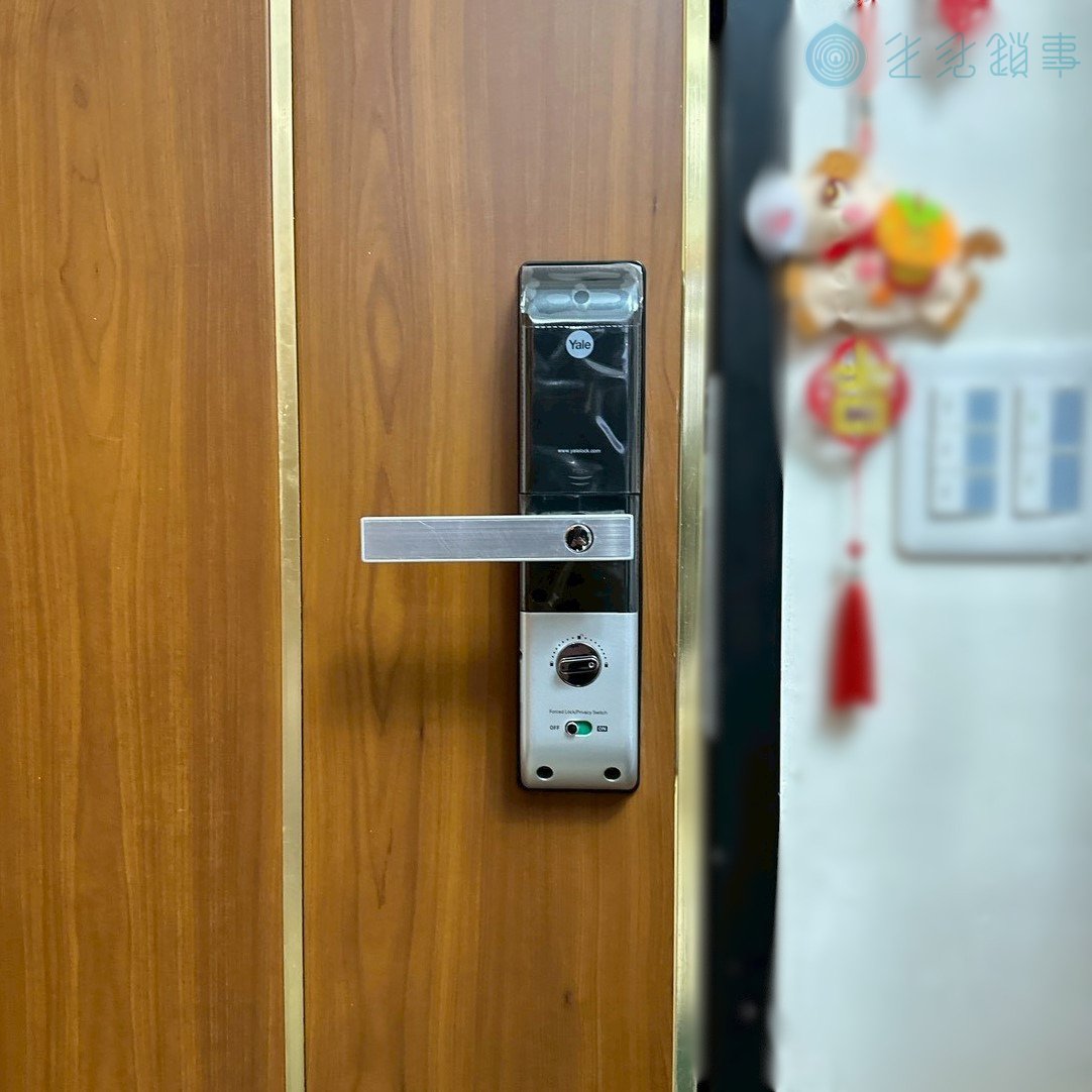 台中市南區電子鎖安裝實績｜Yale YDM3109A 木門 完工照